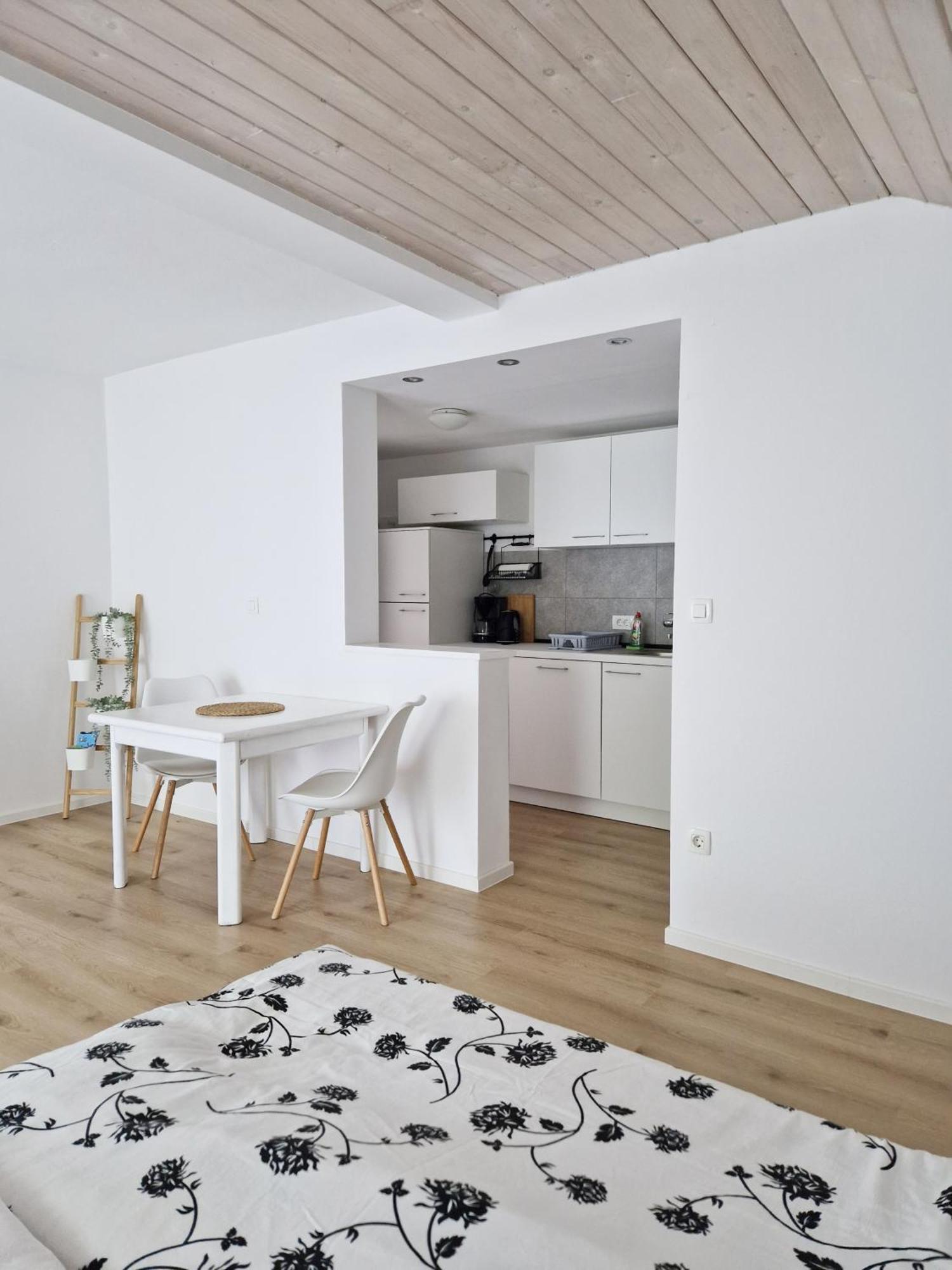 Apartments Bassanese Блед Экстерьер фото